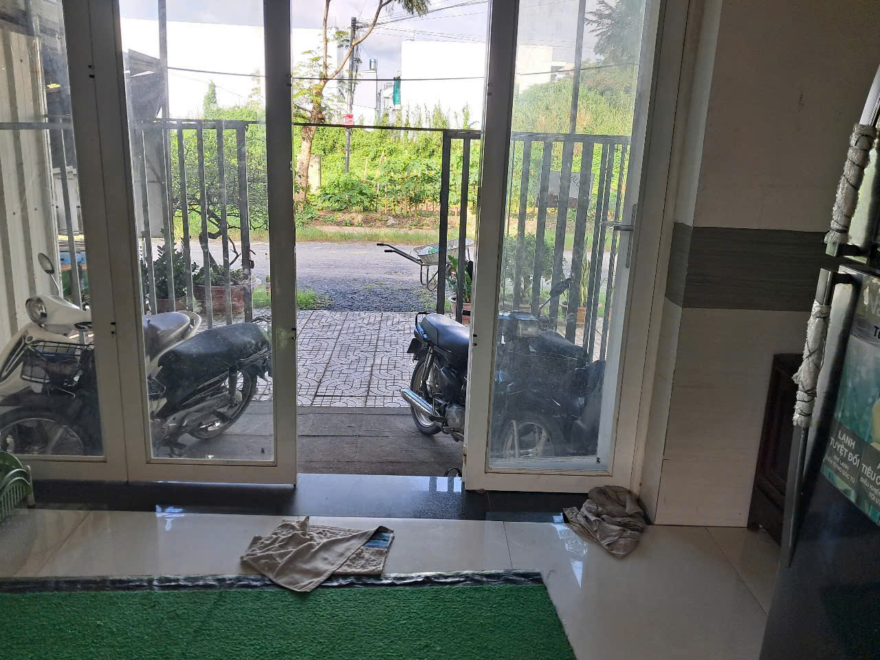 Nhà 7 triệu 3 phòng ngủ khu dân Cư Bình Nhựt - Ảnh chính